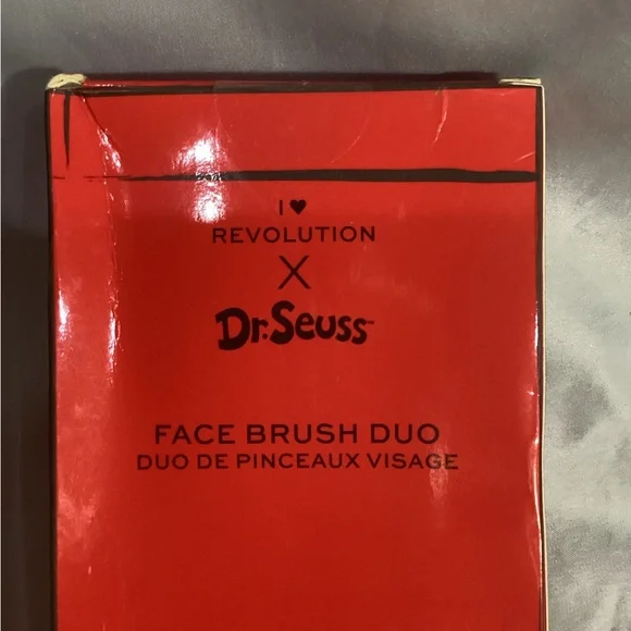 I Heart Revolution Dr Seuss Thing 1 & 2 Makeup Face Brush Duo 2pc Set NEW - Picture 7 of 9